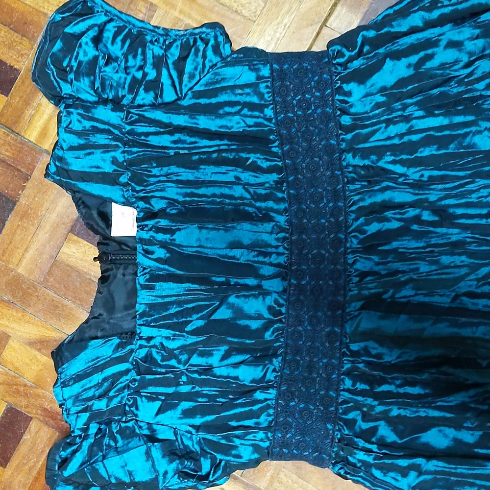 Hanna Andersson taffeta party holiday dress, size 130/7-10 - Picture 2 of 3